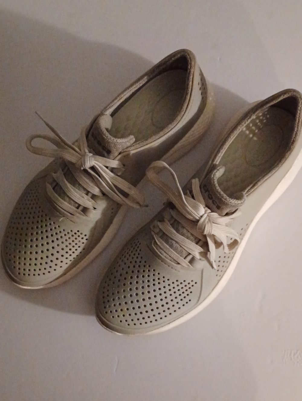 CROCS Lite Ride Pacer Men's Perforated Lace-Up Sneakers Gray Size 9